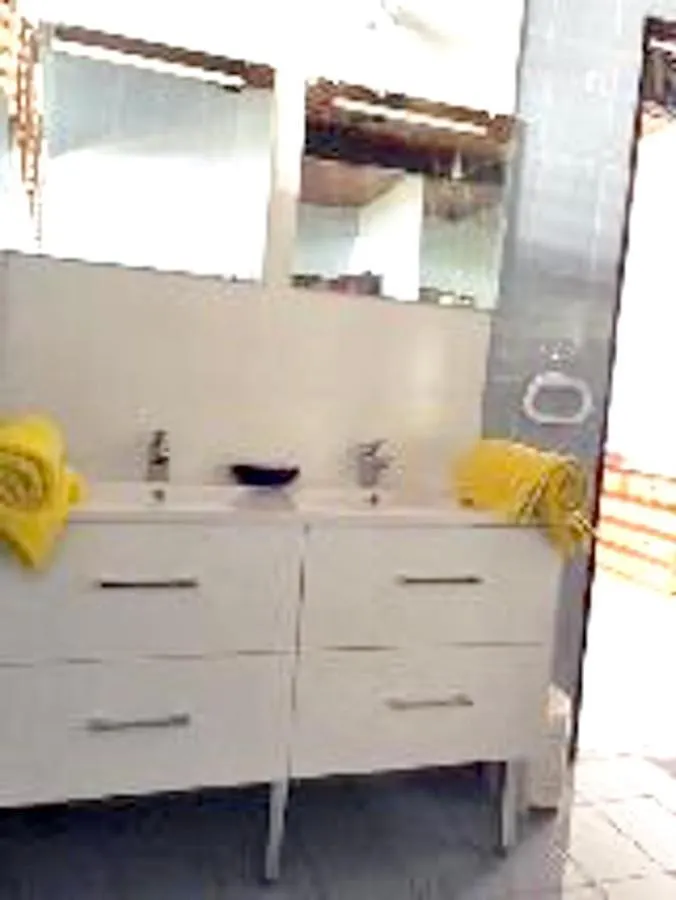 لي تروا زيليه Villa Rue Des Aromes مارتينيك